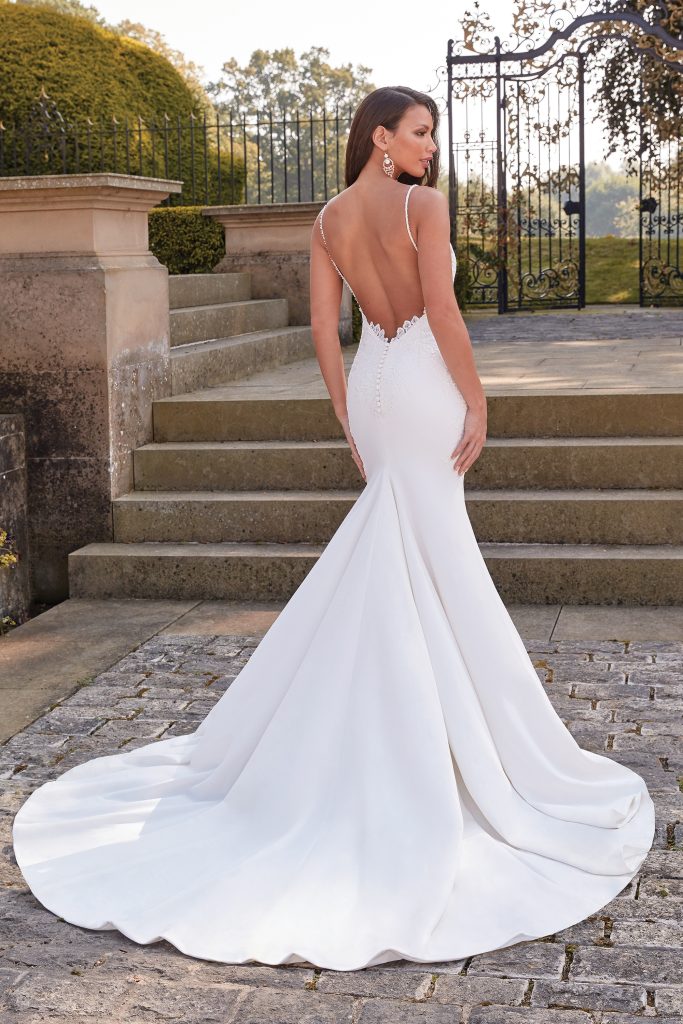 Sincerity 44329 - back of dress